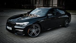 BMW 740i g12 long M Sport Shadow Line