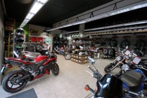 dealerzy motocykli z drugiej r ki katowice Booster S.C. Salon Motocyklowy