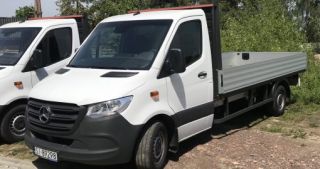 Mercedes Sprinter, dostawczy z otwartą paką, z hakiem